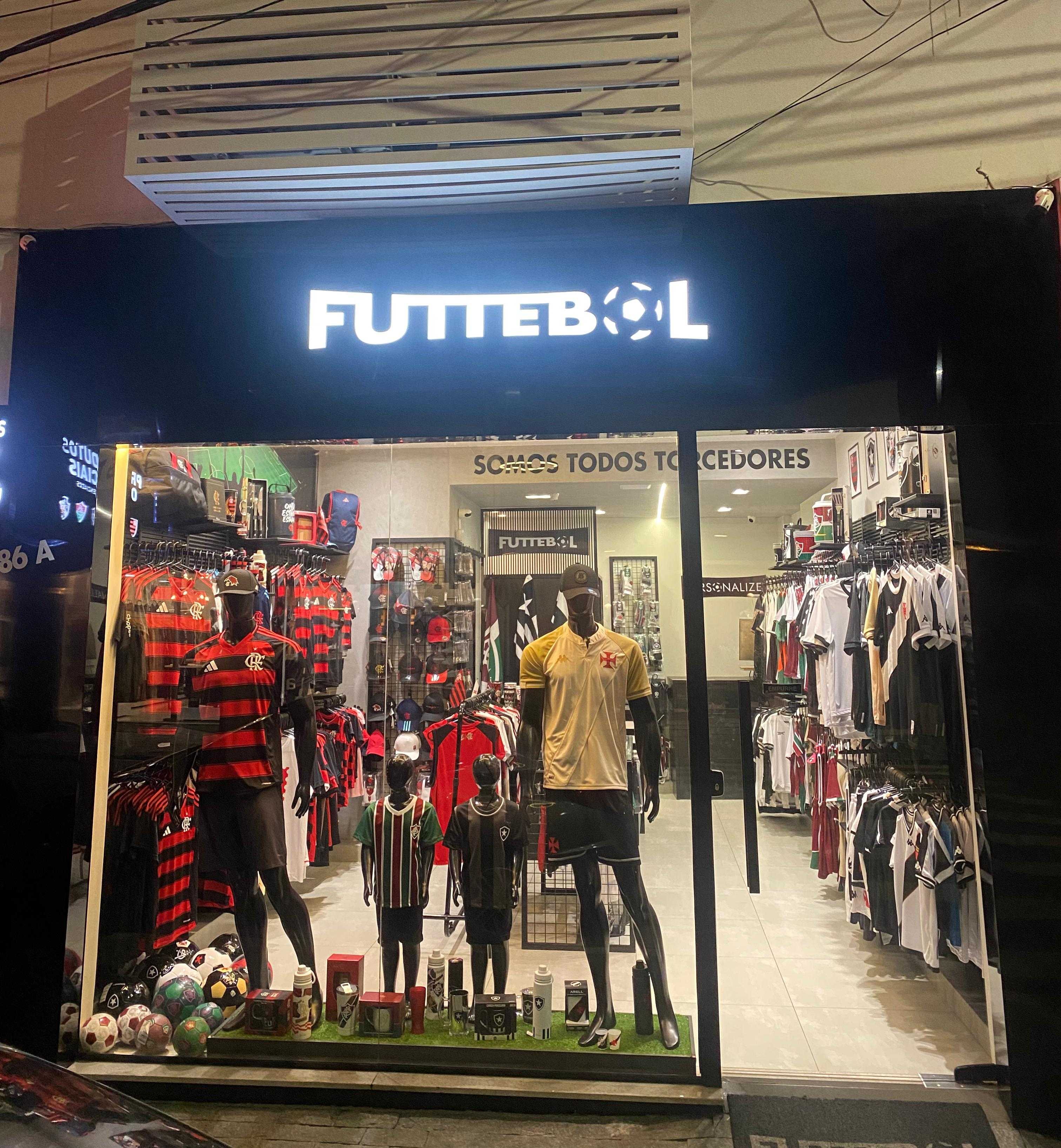 Vitrine da loja FUTTEBOL Rio Bonito